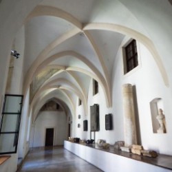 Der Kreuzgang der Klöster